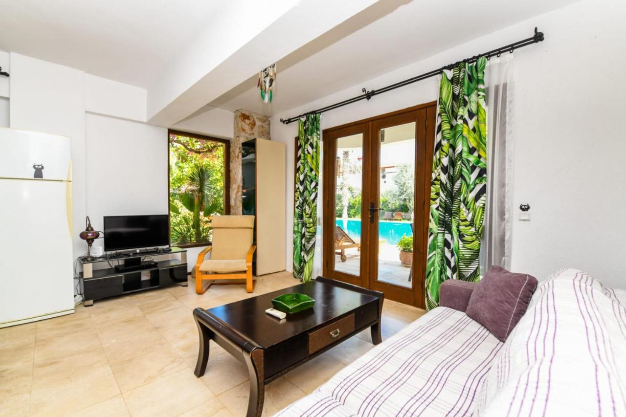 Duplex House With Shared Pool Near Beach In Kalkan Apartamento Exterior foto